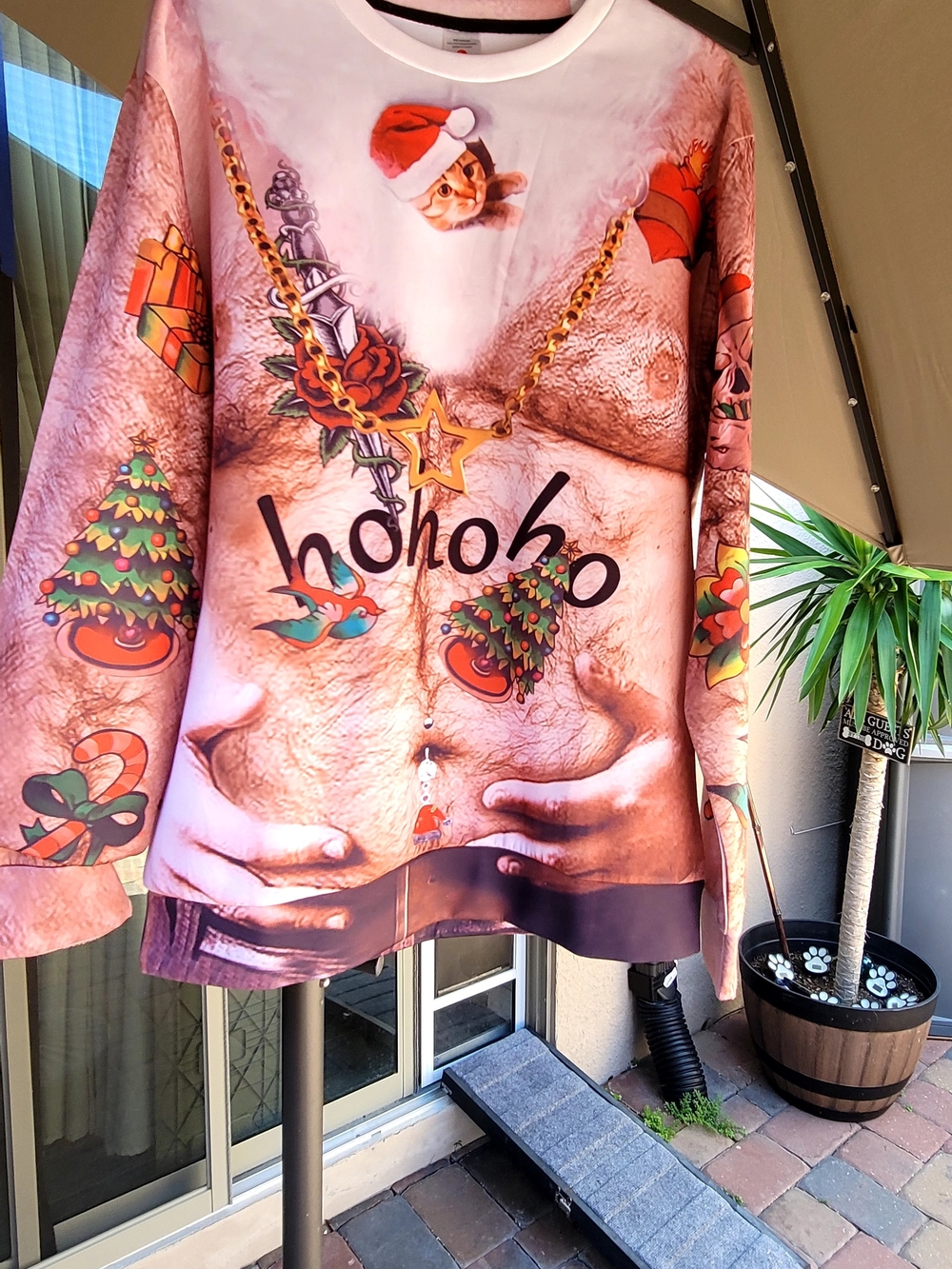 Source Unknown Pink Holiday Novelty Sweatshirt with Christmas Chest Print